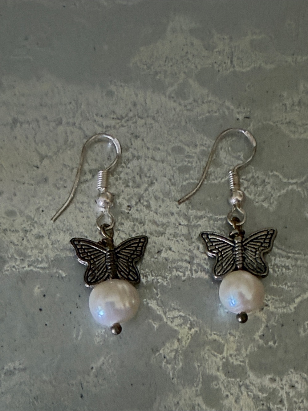 Fresh water pearl earrings butterflies pierced earrings